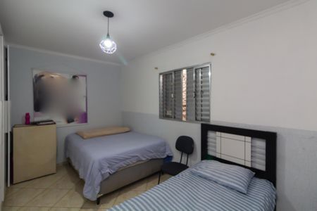 Casa à venda com 220m², 3 quartos e 2 vagasQuarto 2