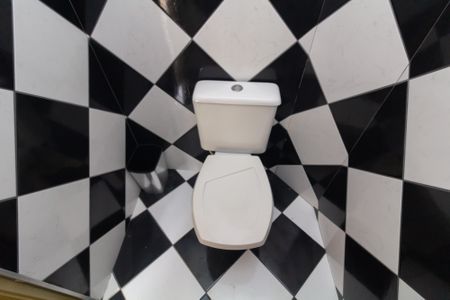 Casa à venda com 220m², 3 quartos e 2 vagasBanheiro 2