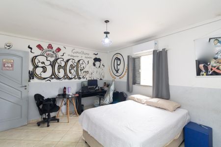 Casa à venda com 220m², 3 quartos e 2 vagasQuarto 3