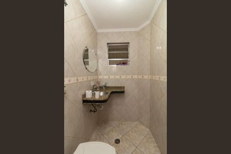 Casa à venda com 220m², 3 quartos e 2 vagasLavabo