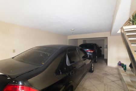 Casa à venda com 220m², 3 quartos e 2 vagasGaragem