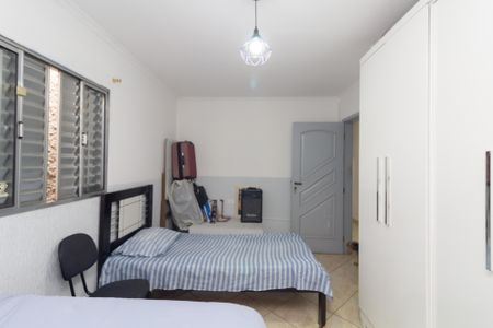 Casa à venda com 220m², 3 quartos e 2 vagasQuarto 2