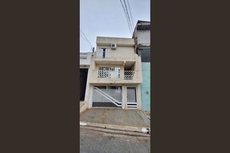 Casa à venda com 220m², 3 quartos e 2 vagasFachada