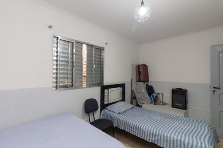 Casa à venda com 220m², 3 quartos e 2 vagasQuarto 2