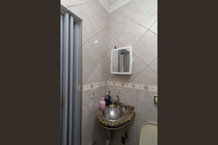 Casa à venda com 220m², 3 quartos e 2 vagasBanheiro 1