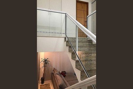 Casa à venda com 166m², 4 quartos e 2 vagas