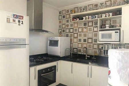 Casa à venda com 166m², 4 quartos e 2 vagas