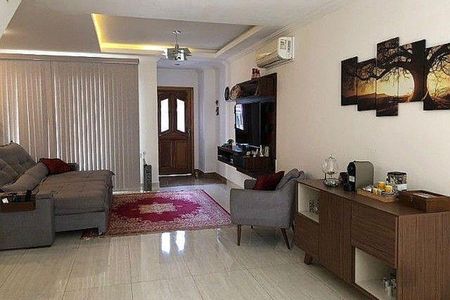 Casa à venda com 4 quartos, 166m² em Piratininga, Niterói