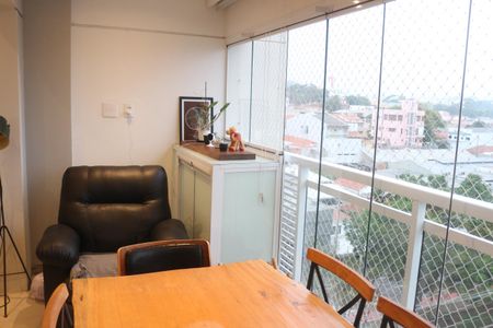 Apartamento à venda com 90m², 2 quartos e 2 vagasVaranda