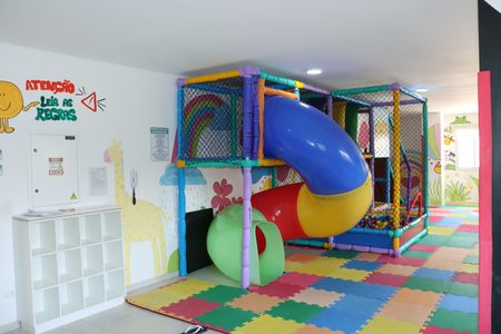 Apartamento para alugar com 138m², 3 quartos e 1 vagaÁrea comum