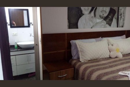 Casa à venda com 3 quartos, 204m² em Vila Assunção, Santo André