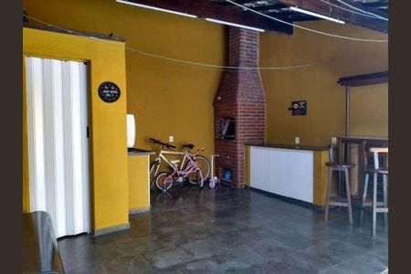 Casa à venda com 3 quartos, 204m² em Vila Assunção, Santo André