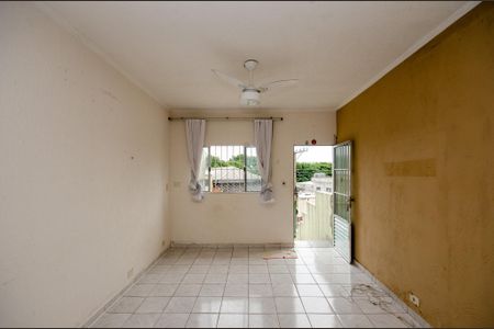 Sala de casa para alugar com 2 quartos, 60m² em Vila Pereira Cerca, São Paulo