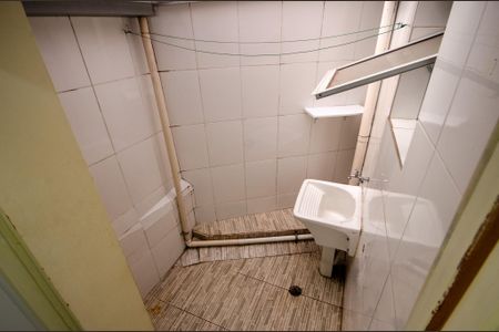 Casa para alugar com 60m², 2 quartos e 1 vagaÁrea de Serviço