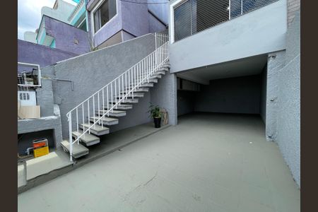 Casa à venda com 148m², 4 quartos e 2 vagas Casa à venda com 148m², 4 quartos e 2 vagasGaragem