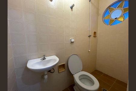 Casa à venda com 148m², 4 quartos e 2 vagas Casa à venda com 148m², 4 quartos e 2 vagasBanheiro 3