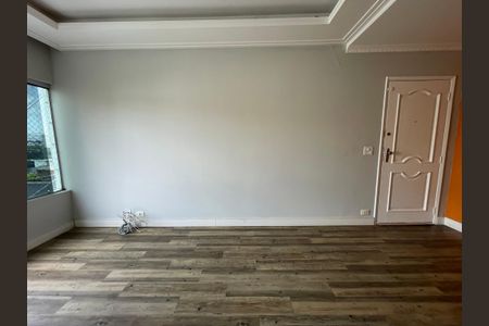 Casa à venda com 148m², 4 quartos e 2 vagas Casa à venda com 148m², 4 quartos e 2 vagasSala