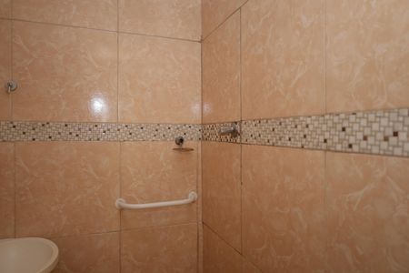 Casa para alugar com 60m², 2 quartos e sem vagaBanheiro da Suíte 1