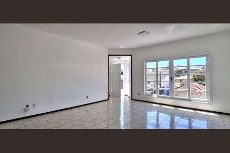 Sala de casa para alugar com 3 quartos, 120m² em Barreiros, São José