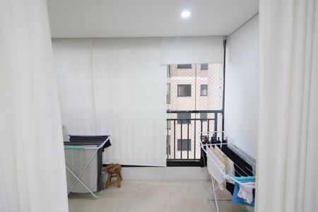 Sala de apartamento à venda com 2 quartos, 48m² em Padroeira, Osasco