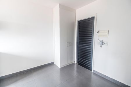 Quarto de kitnet/studio para alugar com 1 quarto, 25m² em Jardim das Belezas, Carapicuíba