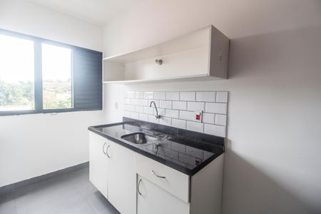 Cozinha de kitnet/studio para alugar com 1 quarto, 25m² em Jardim das Belezas, Carapicuíba