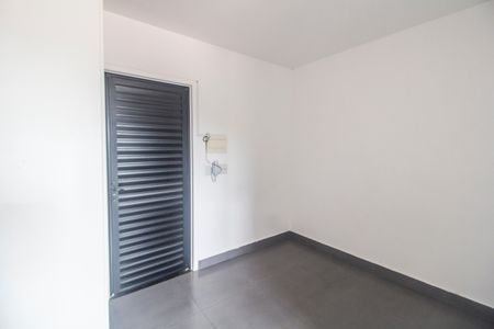 Quarto de kitnet/studio para alugar com 1 quarto, 25m² em Jardim das Belezas, Carapicuíba