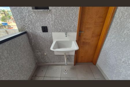 Apartamento à venda com 100m², 2 quartos e 1 vaga Apartamento à venda com 100m², 2 quartos e 1 vagaLavanderia