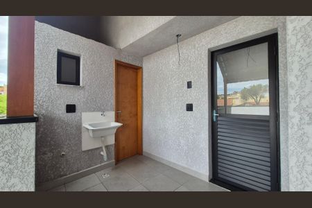 Apartamento à venda com 100m², 2 quartos e 1 vaga Apartamento à venda com 100m², 2 quartos e 1 vagaLavanderia