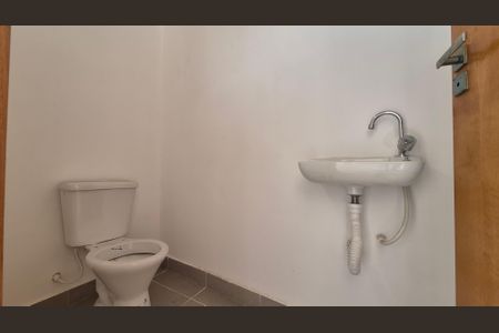 Apartamento à venda com 100m², 2 quartos e 1 vaga Apartamento à venda com 100m², 2 quartos e 1 vagaBanheiro de Serviço