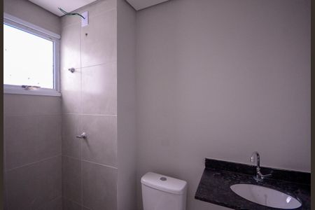 Banheiro  de apartamento à venda com 1 quarto, 24m² em Vila Nair, São Paulo