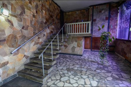 Apartamento à venda com 72m², 3 quartos e 1 vaga Apartamento à venda com 72m², 3 quartos e 1 vagaHall