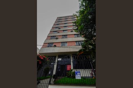 Apartamento à venda com 72m², 3 quartos e 1 vaga Apartamento à venda com 72m², 3 quartos e 1 vagaFachada