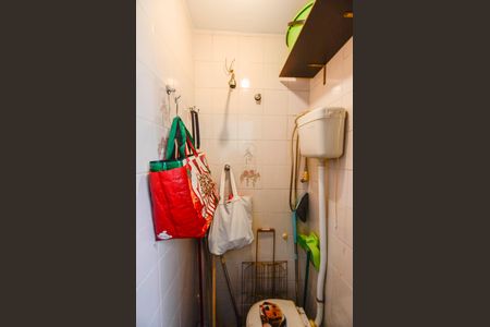 Apartamento à venda com 72m², 3 quartos e 1 vaga Apartamento à venda com 72m², 3 quartos e 1 vagaBanheiro de Serviço