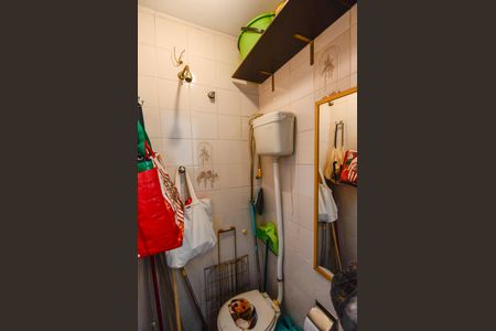 Apartamento à venda com 72m², 3 quartos e 1 vaga Apartamento à venda com 72m², 3 quartos e 1 vagaBanheiro de Serviço