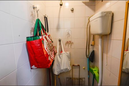 Apartamento à venda com 72m², 3 quartos e 1 vaga Apartamento à venda com 72m², 3 quartos e 1 vagaBanheiro de Serviço