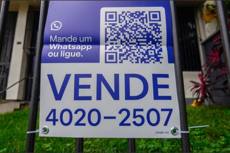 Apartamento à venda com 72m², 3 quartos e 1 vaga Apartamento à venda com 72m², 3 quartos e 1 vagaFachada