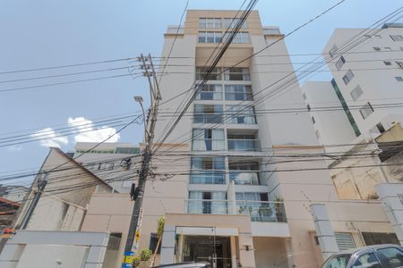 Apartamento à venda com 105m², 2 quartos e 3 vagas Apartamento à venda com 105m², 2 quartos e 3 vagasFachada