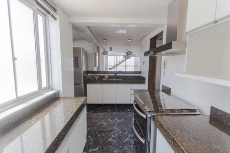 Apartamento à venda com 105m², 2 quartos e 3 vagas Apartamento à venda com 105m², 2 quartos e 3 vagasCozinha/Área de Serviço