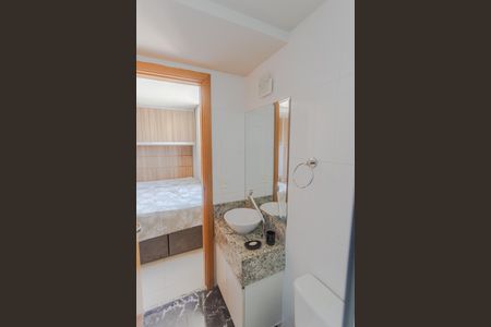 Apartamento à venda com 105m², 2 quartos e 3 vagas Apartamento à venda com 105m², 2 quartos e 3 vagasBanheiro da Suíte 2
