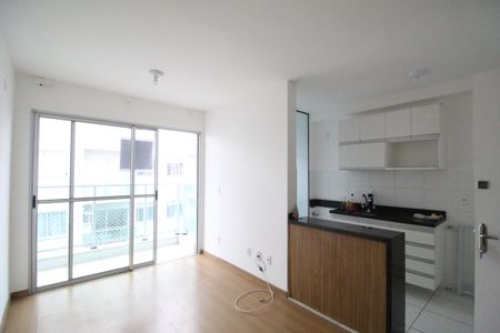 Sala de apartamento à venda com 2 quartos, 49m² em Pechincha, Rio de Janeiro