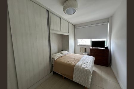 Apartamento à venda com 110m², 3 quartos e 2 vagasQuarto 2