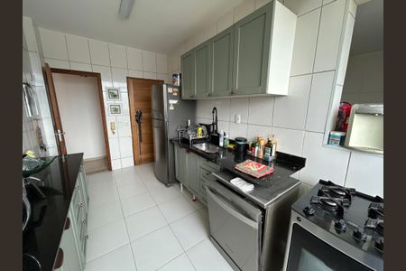 Apartamento à venda com 110m², 3 quartos e 2 vagasCozinha