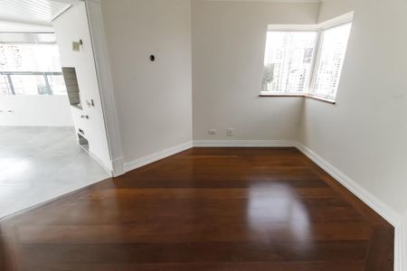 Apartamento à venda com 214m², 3 quartos e 3 vagas Apartamento à venda com 214m², 3 quartos e 3 vagasSala 3