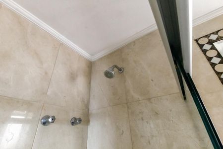 Apartamento à venda com 214m², 3 quartos e 3 vagas Apartamento à venda com 214m², 3 quartos e 3 vagasBanheiro da Suíte 1 - chuveiro