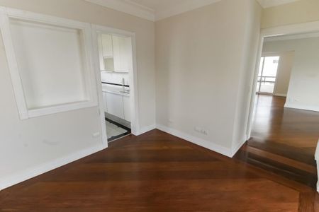 Apartamento à venda com 214m², 3 quartos e 3 vagas Apartamento à venda com 214m², 3 quartos e 3 vagasSala 3