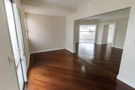 Apartamento à venda com 214m², 3 quartos e 3 vagas Apartamento à venda com 214m², 3 quartos e 3 vagasSala 2