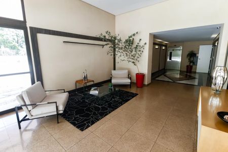 Apartamento à venda com 214m², 3 quartos e 3 vagas Apartamento à venda com 214m², 3 quartos e 3 vagasHall entrada
