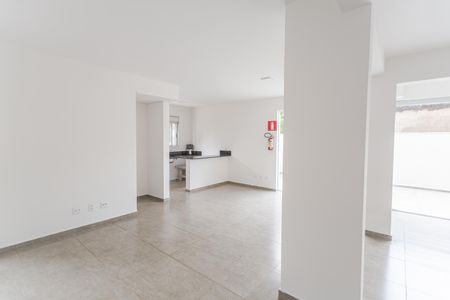Apartamento à venda com 60m², 2 quartos e 2 vagasÁrea comum - Salão de festas