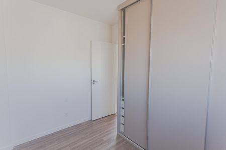Apartamento à venda com 60m², 2 quartos e 2 vagasQuarto 2